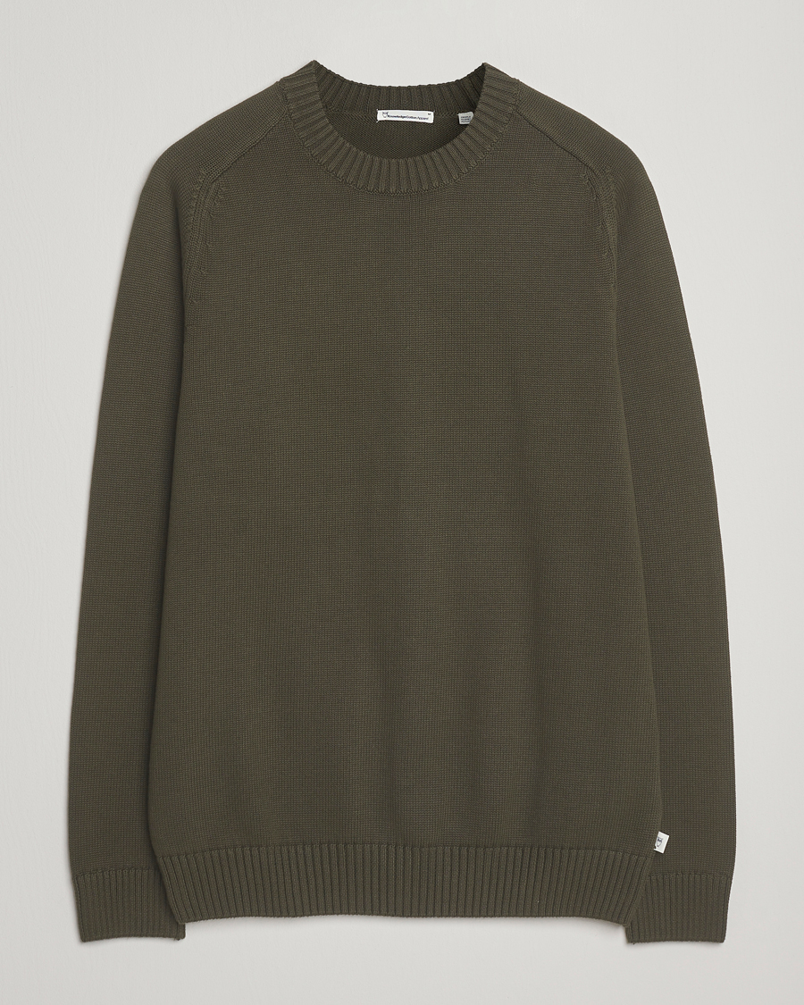 Men | Sweaters & Knitwear | KnowledgeCotton Apparel | Plain Knitted Cotton Crewneck Forest Night