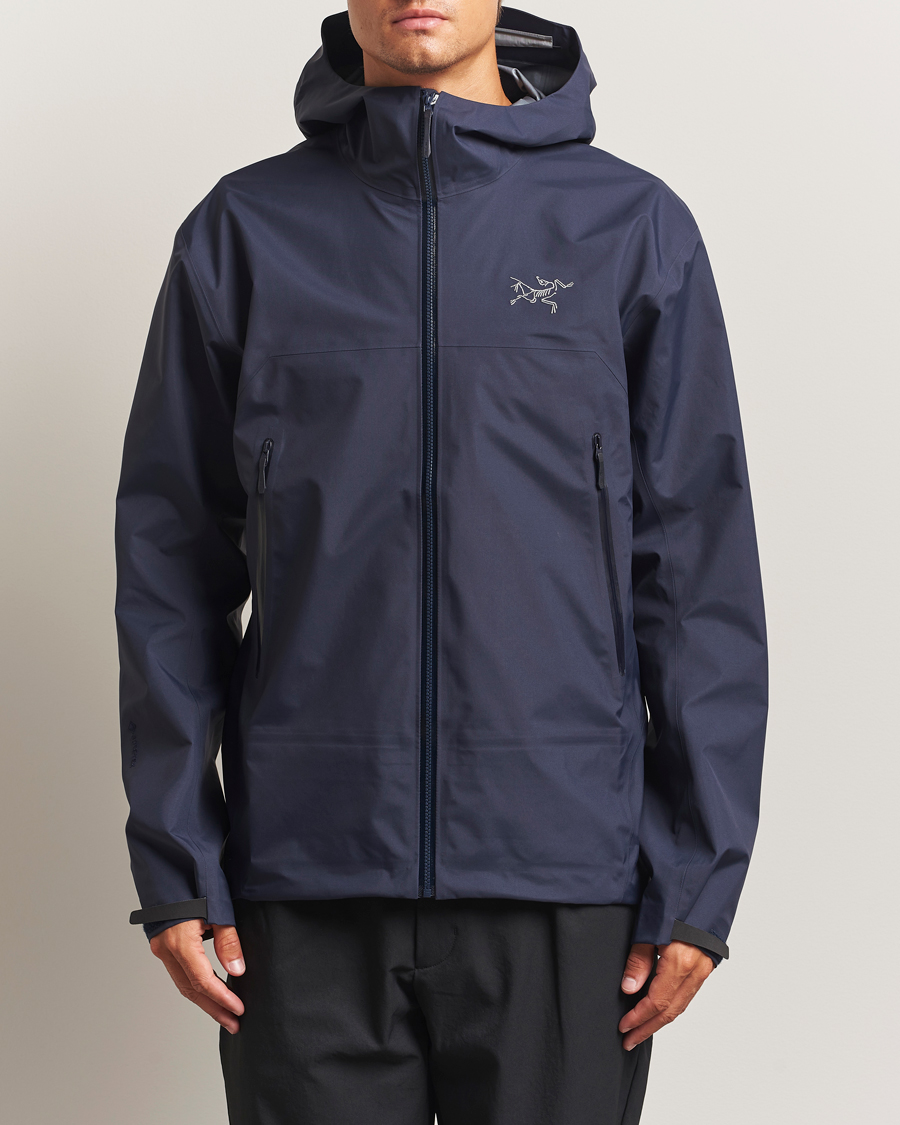 Men | Coats & Jackets | Arc'teryx | Beta Gore-Tex Jacket Black Sapphire