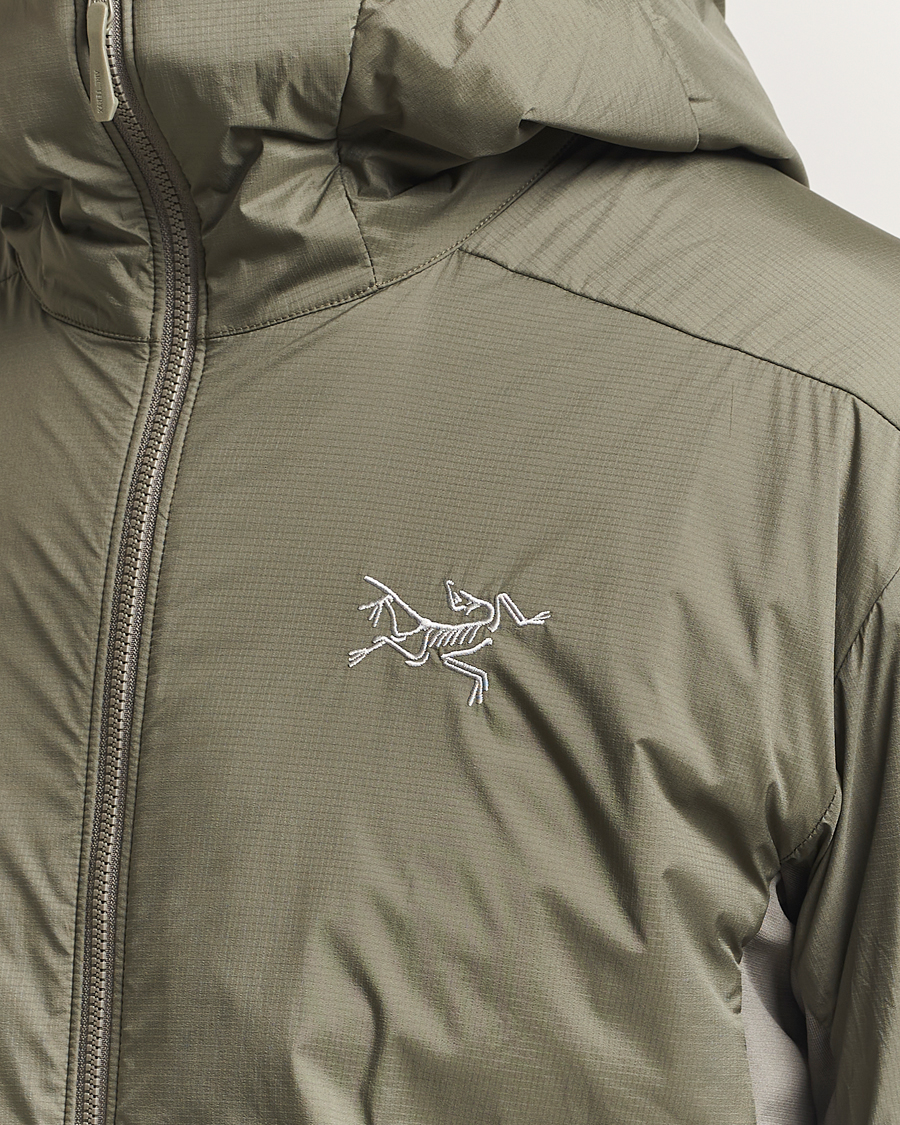 Men | Coats & Jackets | Arc'teryx | Atom Hooded Jacket Forage