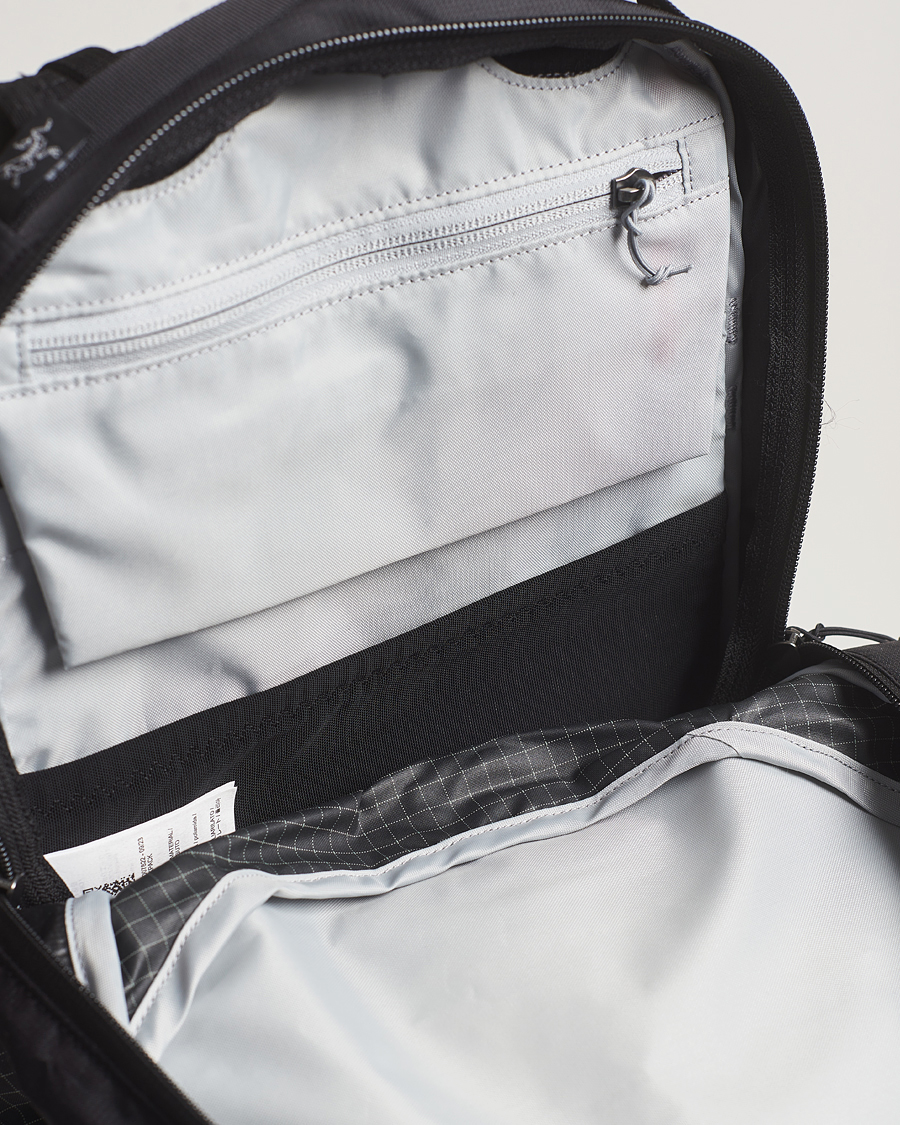Men | Bags | Arc'teryx | Aerios 18L Backpack Black