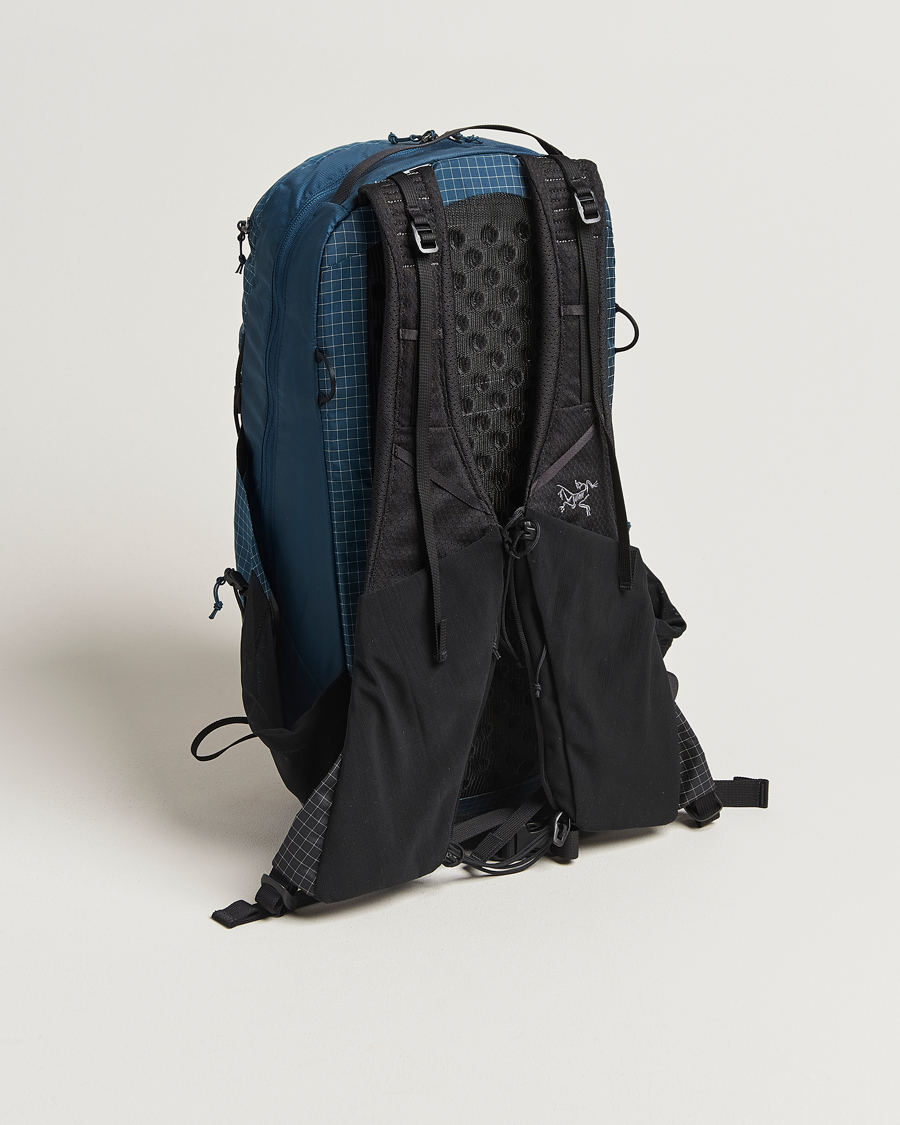 Men | Bags | Arc'teryx | Aerios 18L Backpack Nightscape
