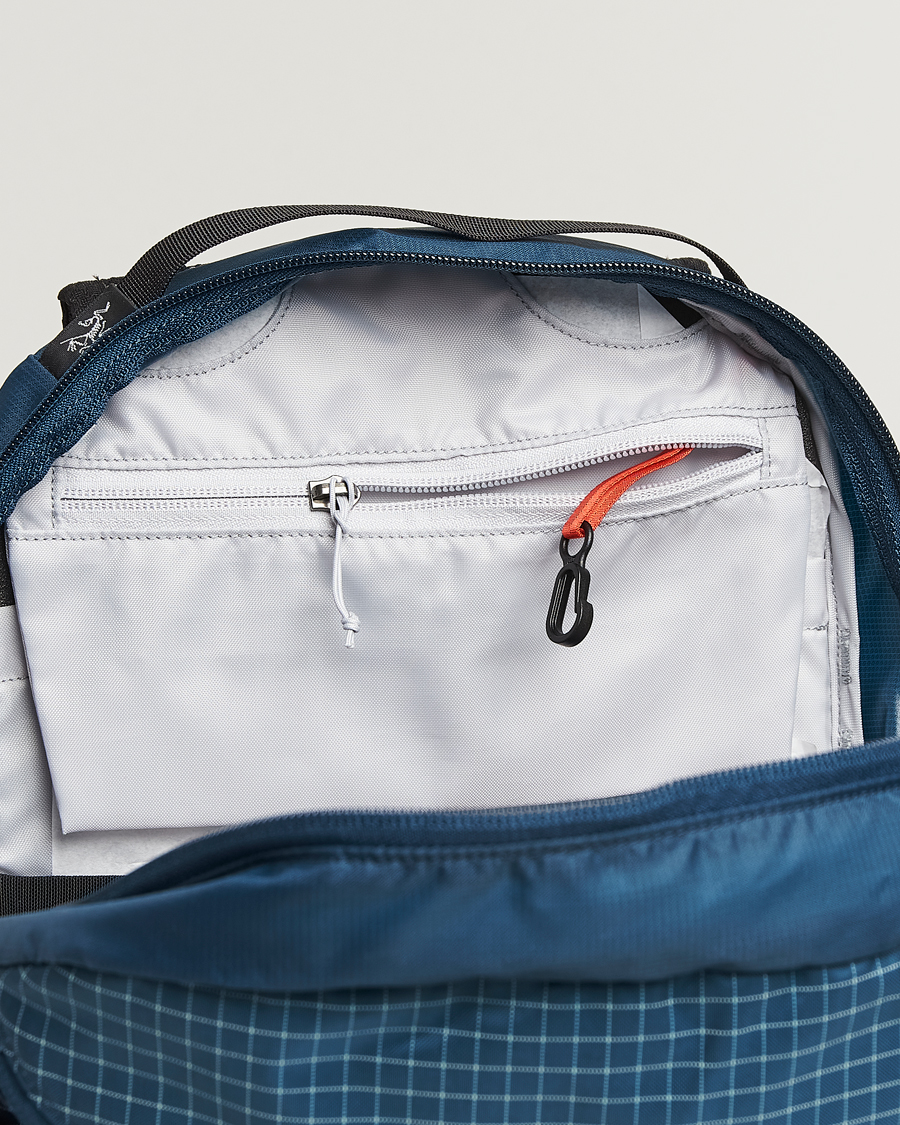 Men | Bags | Arc'teryx | Aerios 18L Backpack Nightscape