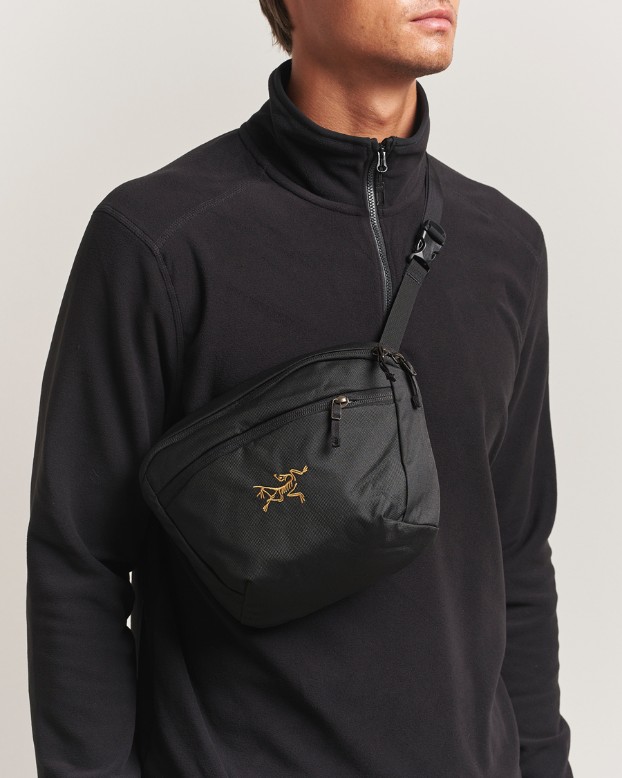 Men | Bags | Arc'teryx | Mantis 2 Waist Pack 24K Black