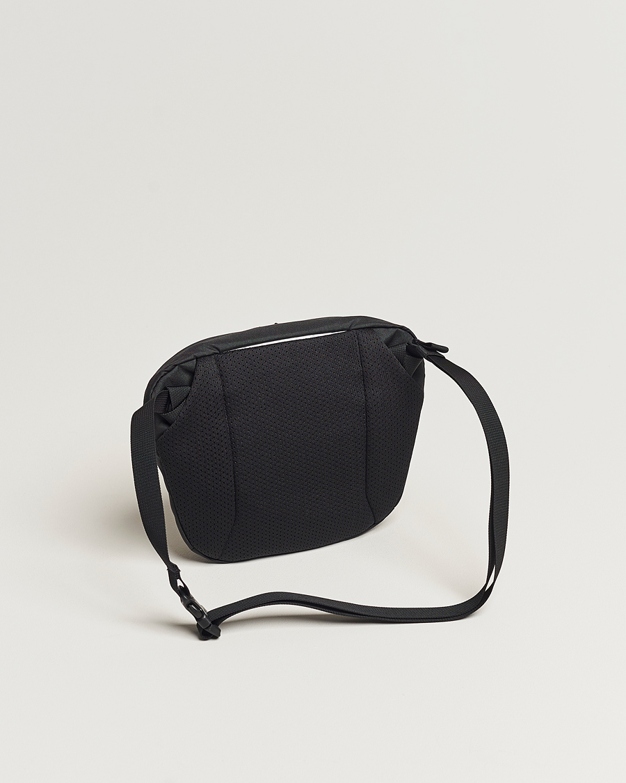 Men | Bags | Arc'teryx | Mantis 2 Waist Pack 24K Black