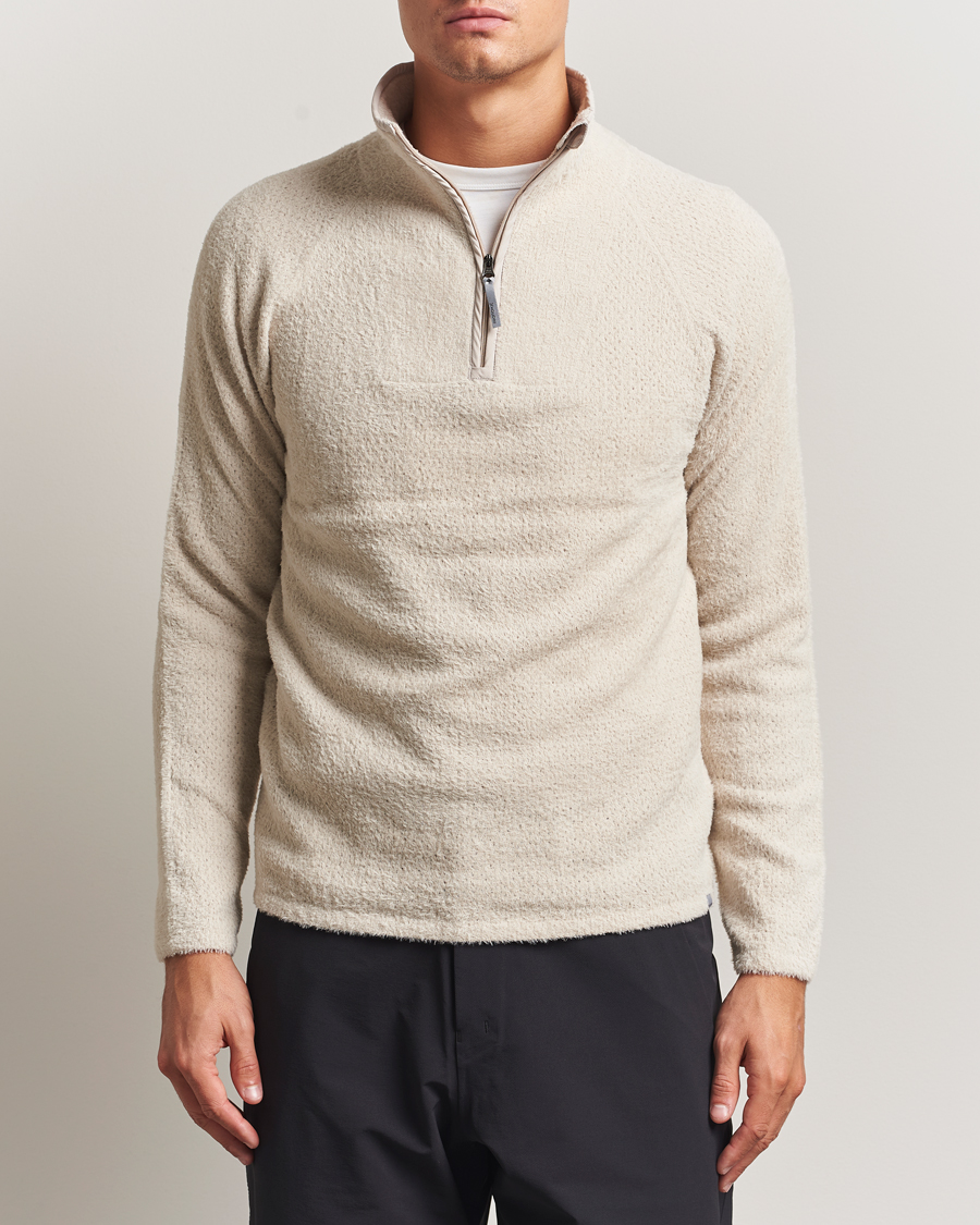 Men | Sweaters & Knitwear | Houdini | Lykan Half Zip True Black