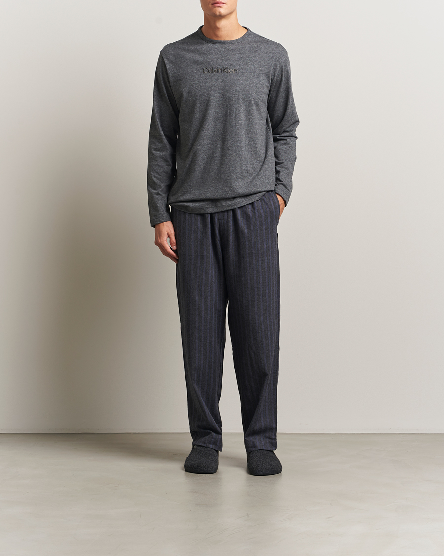 Men | Pyjamas & Robes | Calvin Klein | Flannel Pyjama Set Charcoal