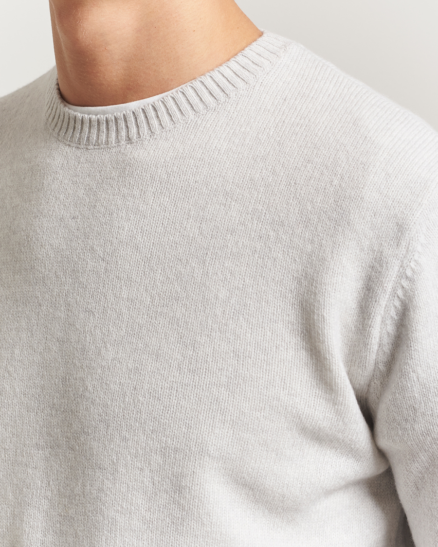 Men | Sweaters & Knitwear | Colorful Standard | Classic Merino Wool Crew Neck Snow Melange