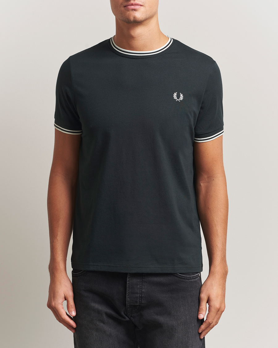 Men | T-Shirts | Fred Perry | Twin Tipped T-Shirt Night Green