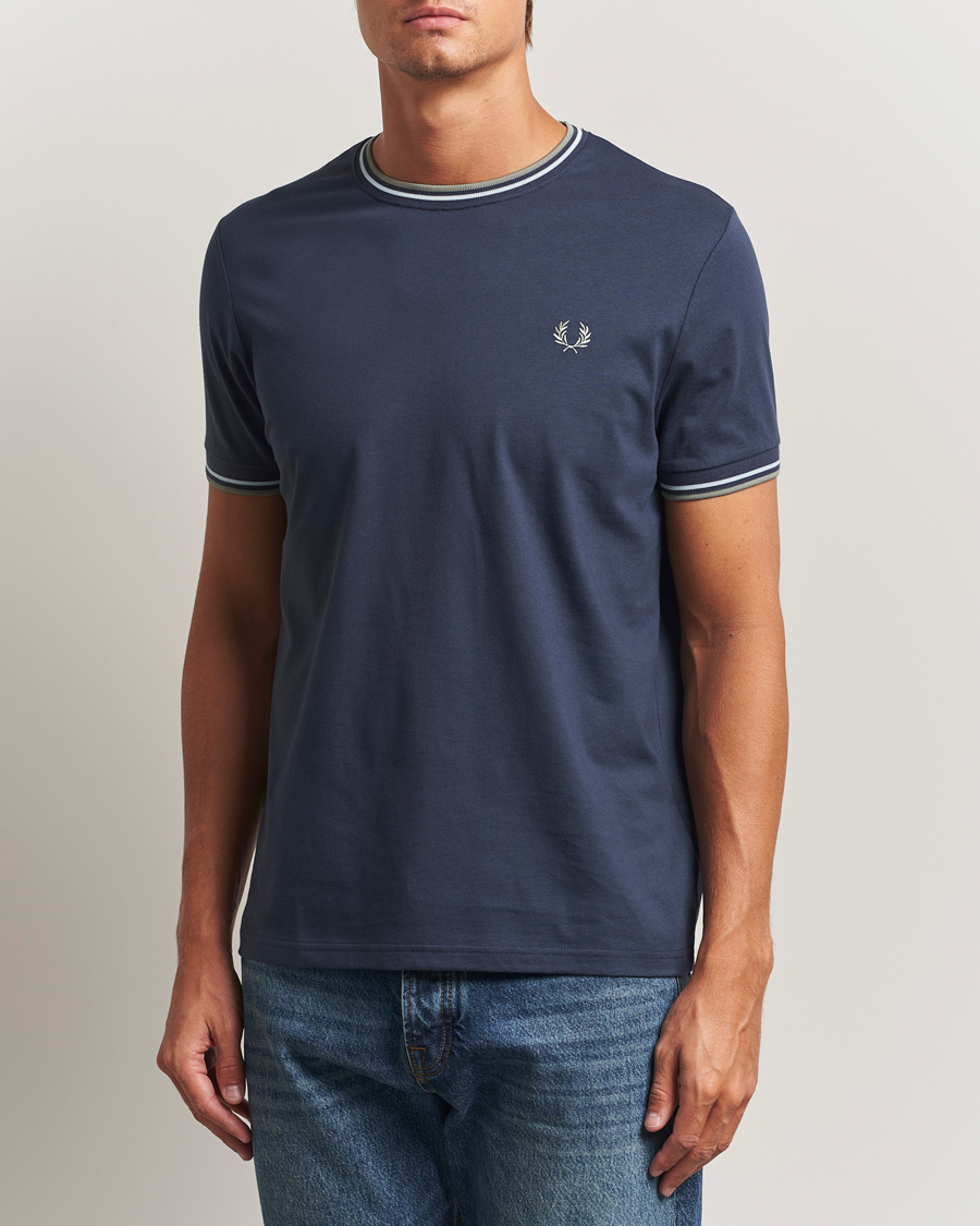 Men | T-Shirts | Fred Perry | Twin Tipped T-Shirt Dark Airforce