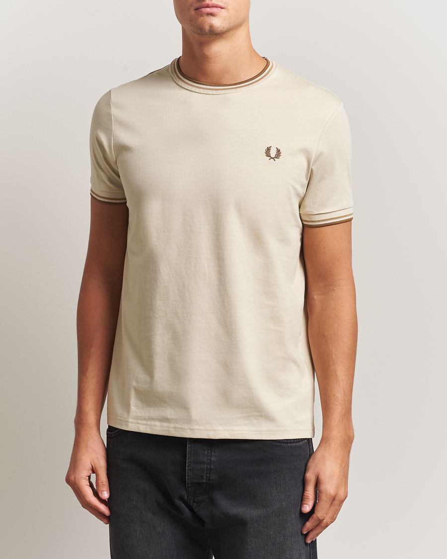Men | T-Shirts | Fred Perry | Twin Tipped T-Shirt Oatmeal