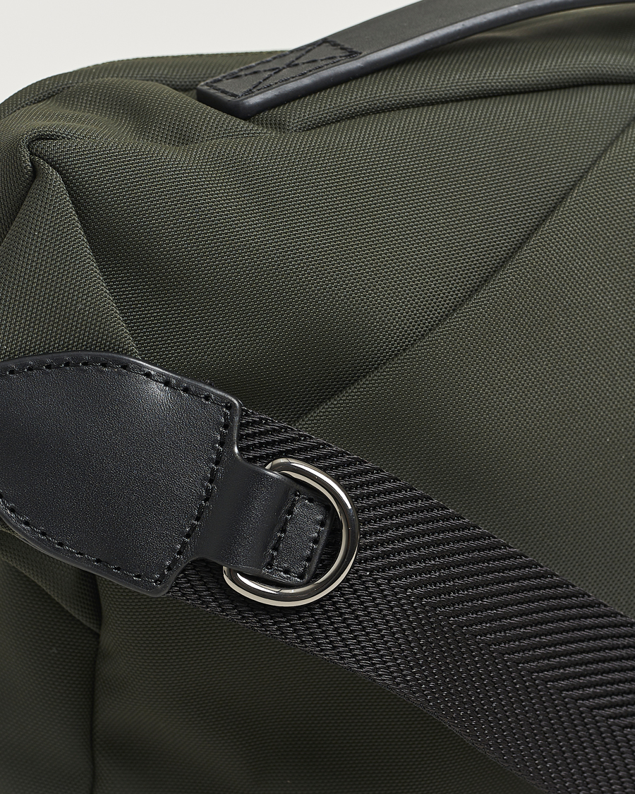 Men | Bags | Mismo | M/S Passage Sling Bag Shelter Green/Black
