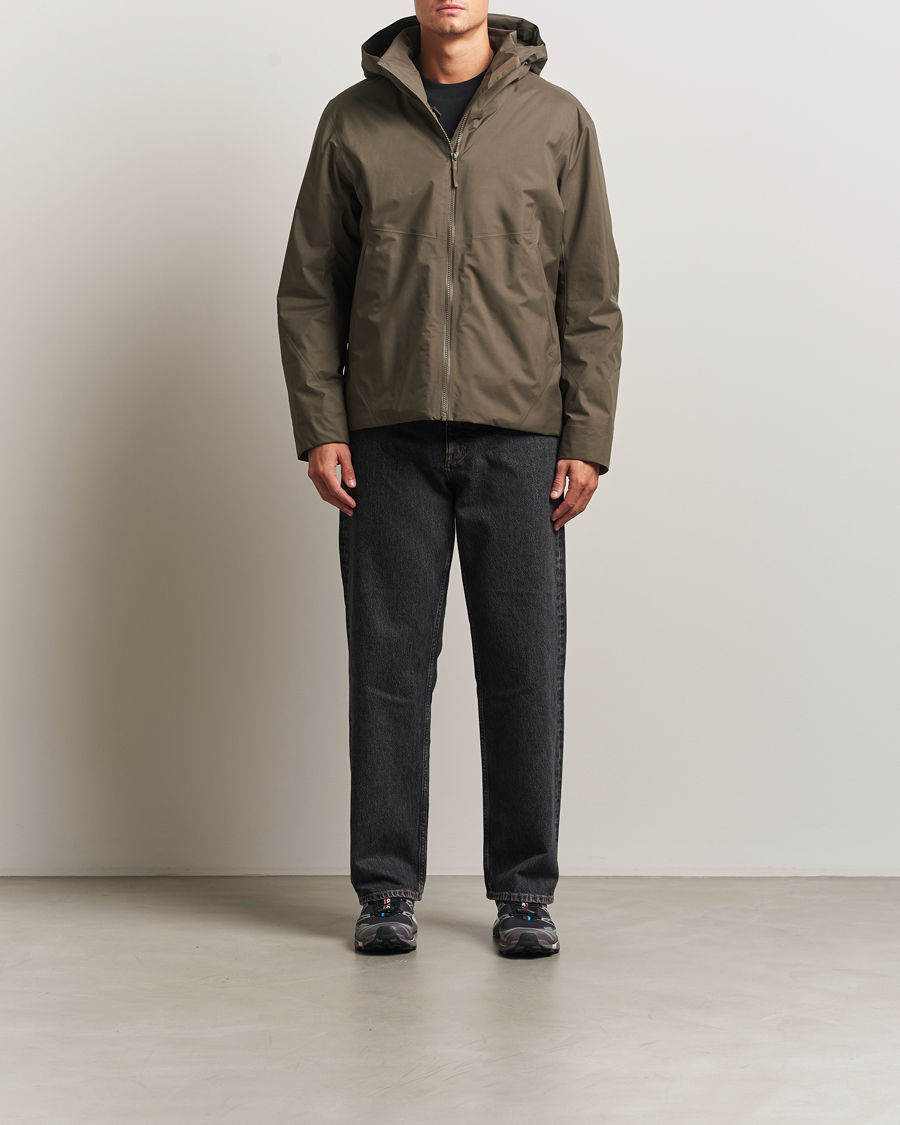 Men | Coats & Jackets | Arc'teryx Veilance | Diode Insulated GORE-TEX Jacket Brown