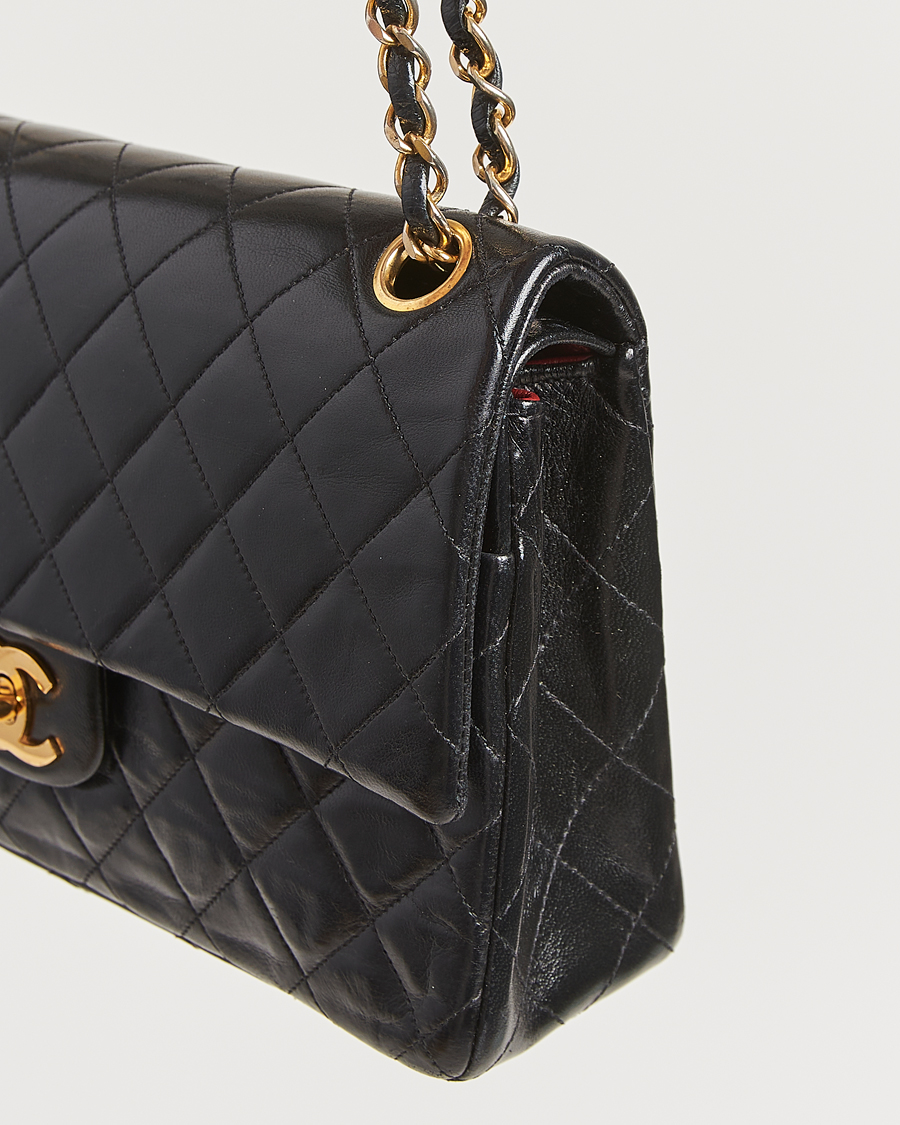 Men | Gifts for Her | Chanel Pre-Owned | Classic Double Flap Medium Lambskin Black