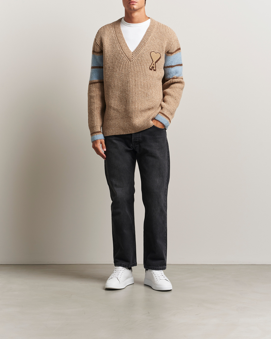 Men | Sweaters & Knitwear | AMI | Ribbed Wool Knitted V-Neck Camel