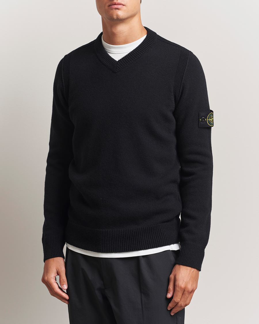 Men | Sweaters & Knitwear | Stone Island | Knitted Lambswool V-Neck Black