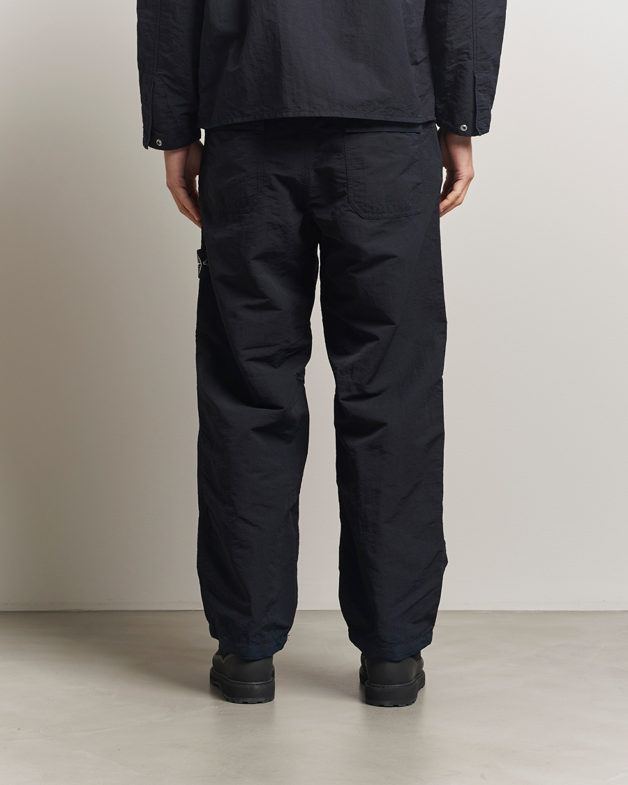 Men | Trousers | Stone Island | Naslan TC Corrosion Treatment Trousers Black