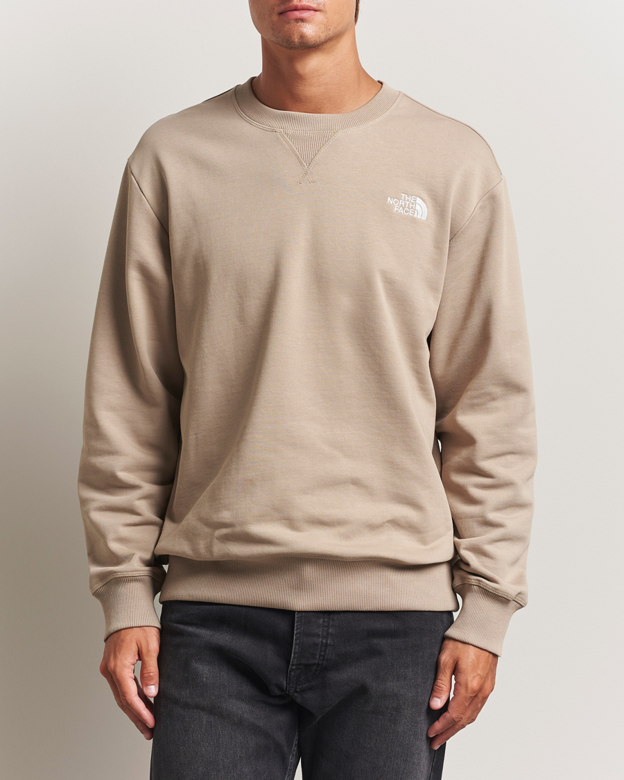 Men | Sweaters & Knitwear | The North Face | Essential Lite Crew Neck Beige