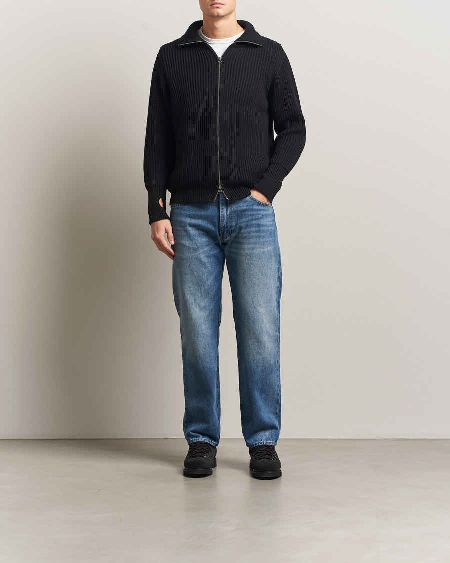 Men | Sweaters & Knitwear | Peregrine | Fisherman Merino Zip Cardigan Black