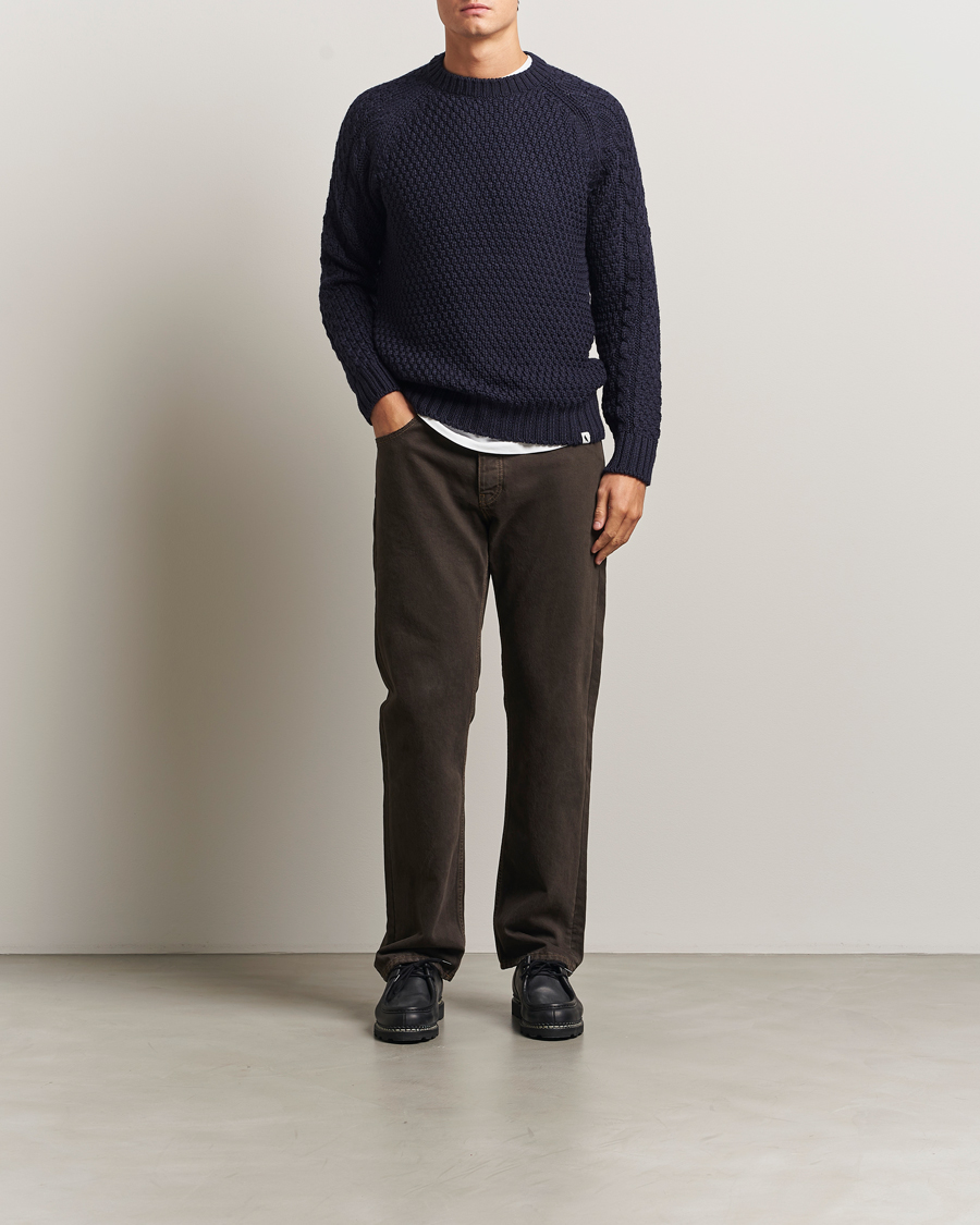 Men | Sweaters & Knitwear | Peregrine | Winston Merino Crew Navy