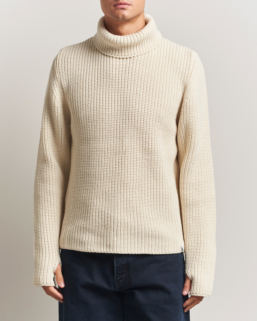 Men | Sweaters & Knitwear | Peregrine | Wilkinson Knitted Merino Rollneck Ecru