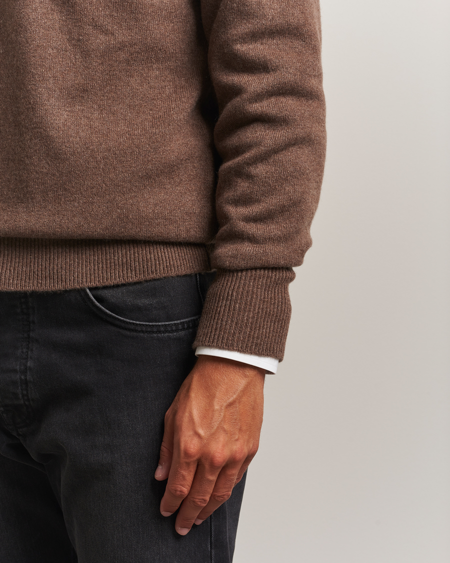 Men | Sweaters & Knitwear | William Lockie | Melrose Cashmere Crew Neck Mocha