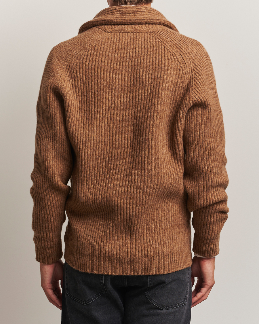 Men | Sweaters & Knitwear | William Lockie | Windsor Geelong Lambswool Shawl Cardigan Brown