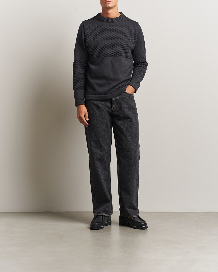 Men | Sweaters & Knitwear | S.N.S. Herning | Fisherman Wool Crew Neck Molten Grey