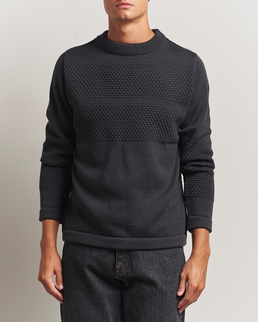 Men | Sweaters & Knitwear | S.N.S. Herning | Fisherman Wool Crew Neck Molten Grey