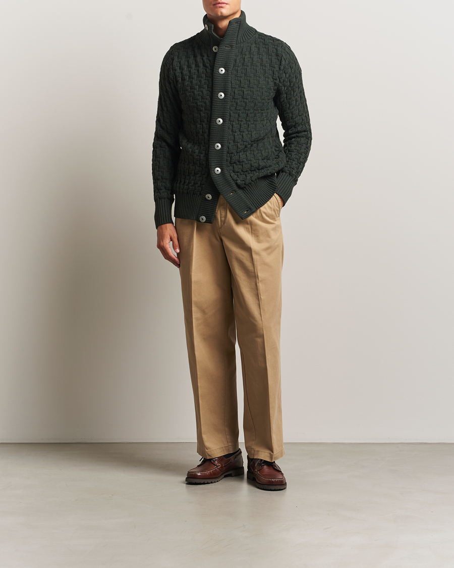 Men | Sweaters & Knitwear | S.N.S. Herning | Stark Wool Cable Cardigan Dark Forest Green