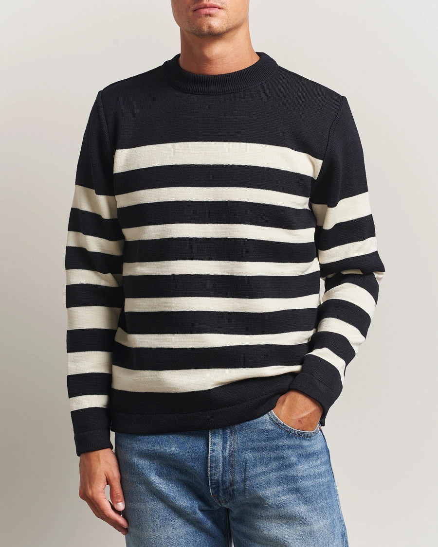 Men | Sweaters & Knitwear | S.N.S. Herning | Given Wool Crew Neck Navy/White