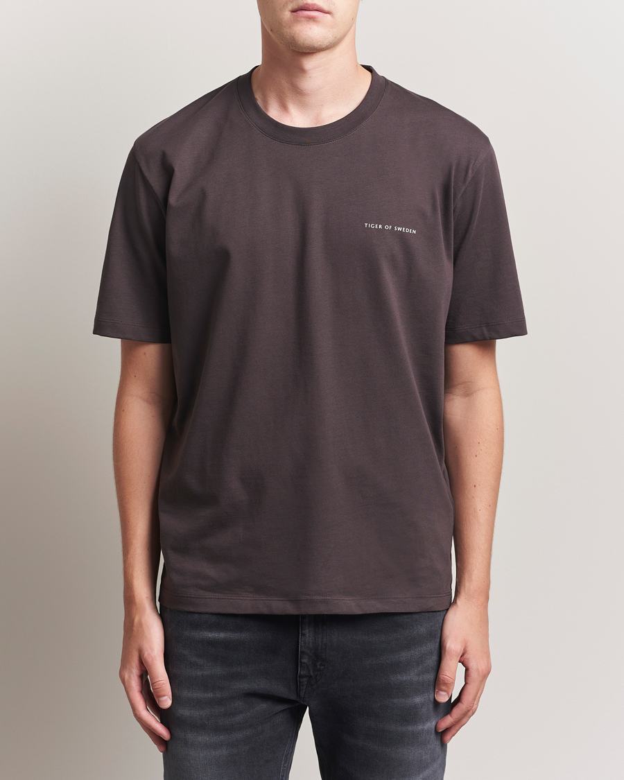 Men | T-Shirts | Tiger of Sweden | Pro Logo Crew Neck T-Shirt Triumph Steel