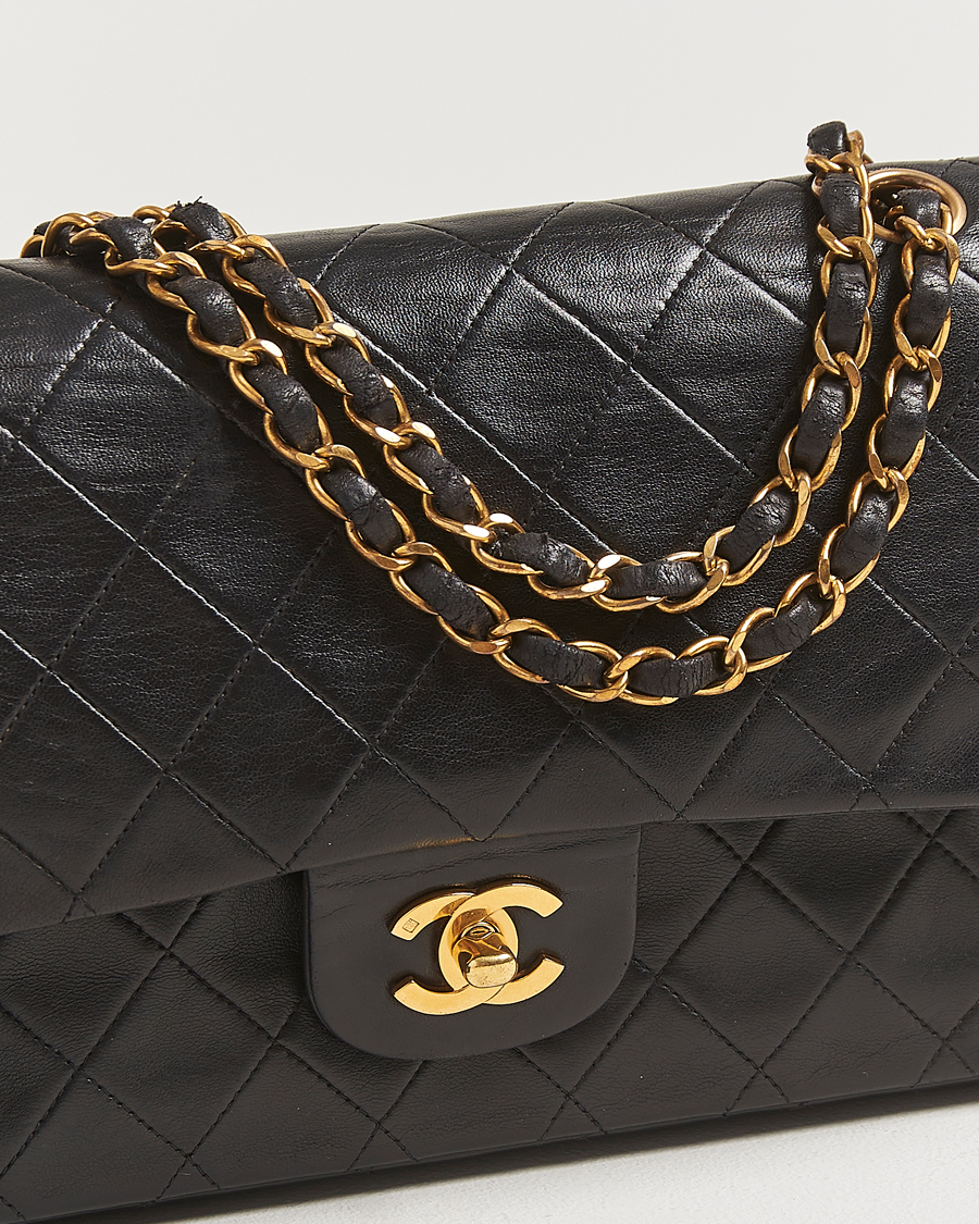 Men | Gifts for Her | Chanel Pre-Owned | Classic Double Flap Medium Lambskin Black