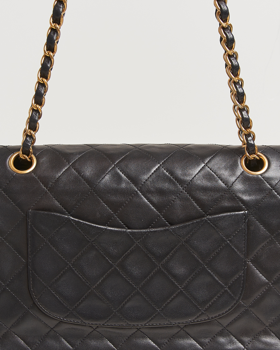 Men | Gifts for Her | Chanel Pre-Owned | Classic Double Flap Medium Lambskin Black