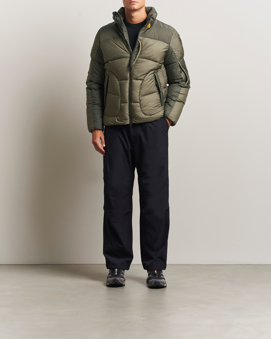 Men | Coats & Jackets | Parajumpers | Yari Mountain Out Loud Down Jacket Olive Grey