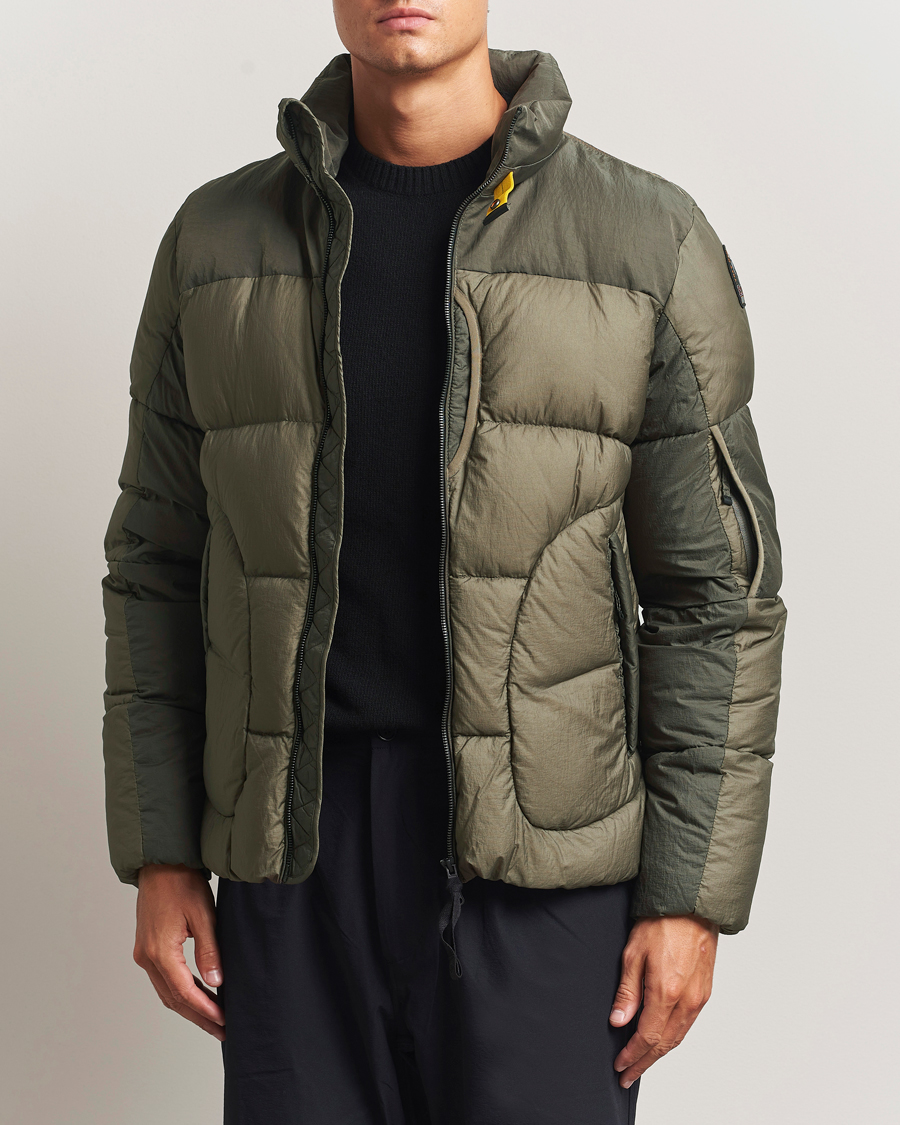 Men | Coats & Jackets | Parajumpers | Yari Mountain Out Loud Down Jacket Olive Grey