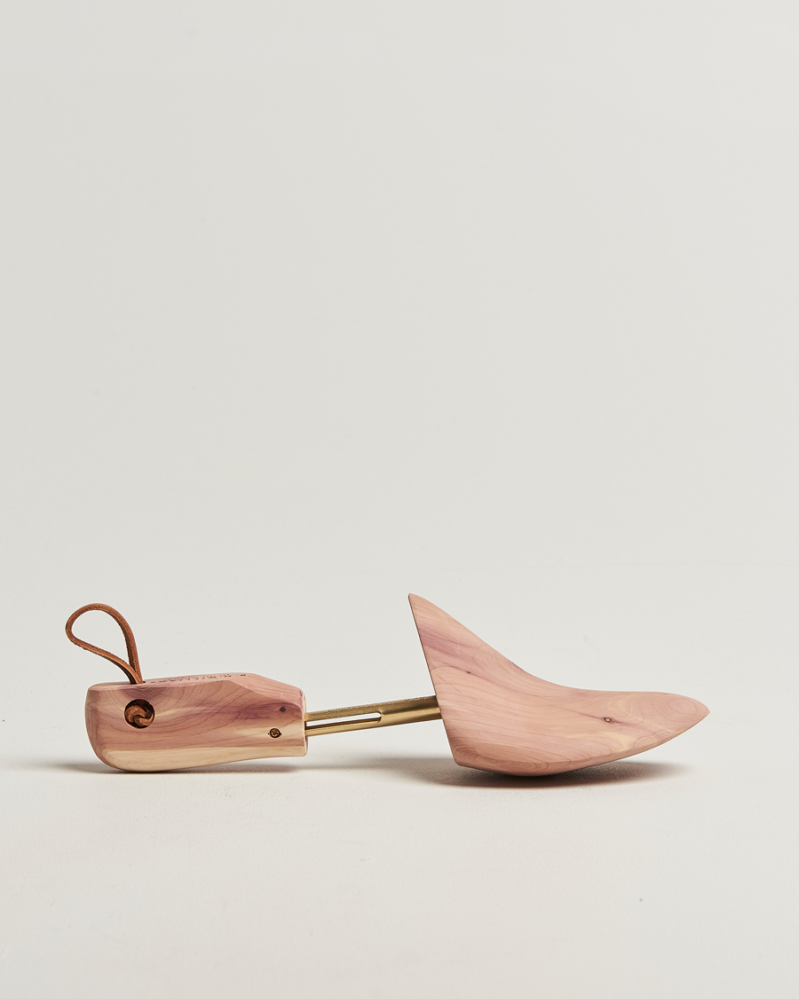 Men | Shoe Care | R.M.Williams | Cedar Boot Tree Natural