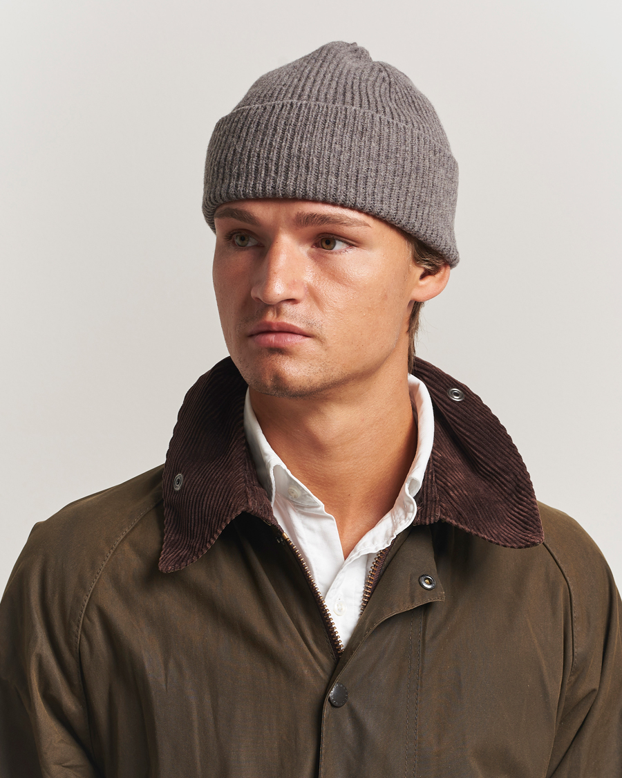 Men | Beanies | Robert Mackie | Clyde Lambswool Beanie Light Brown