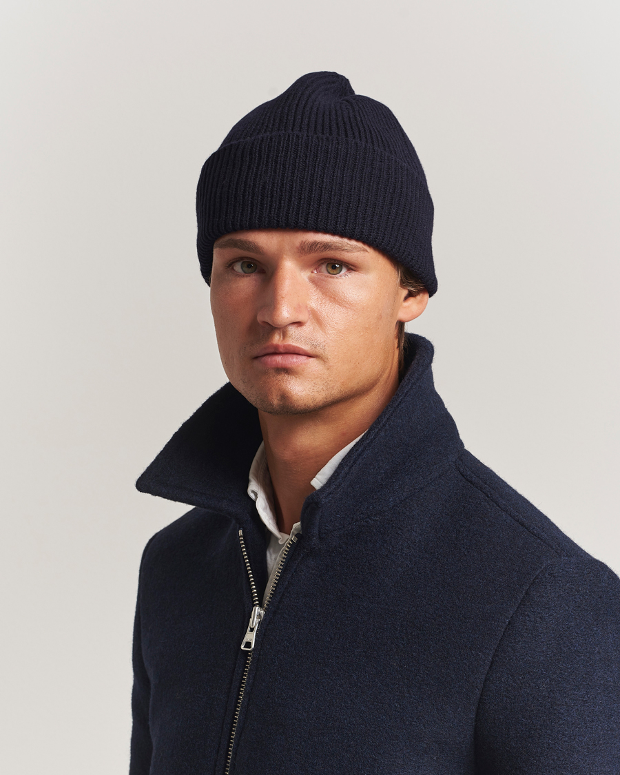 Men | Beanies | Robert Mackie | Clyde Lambswool Beanie Navy