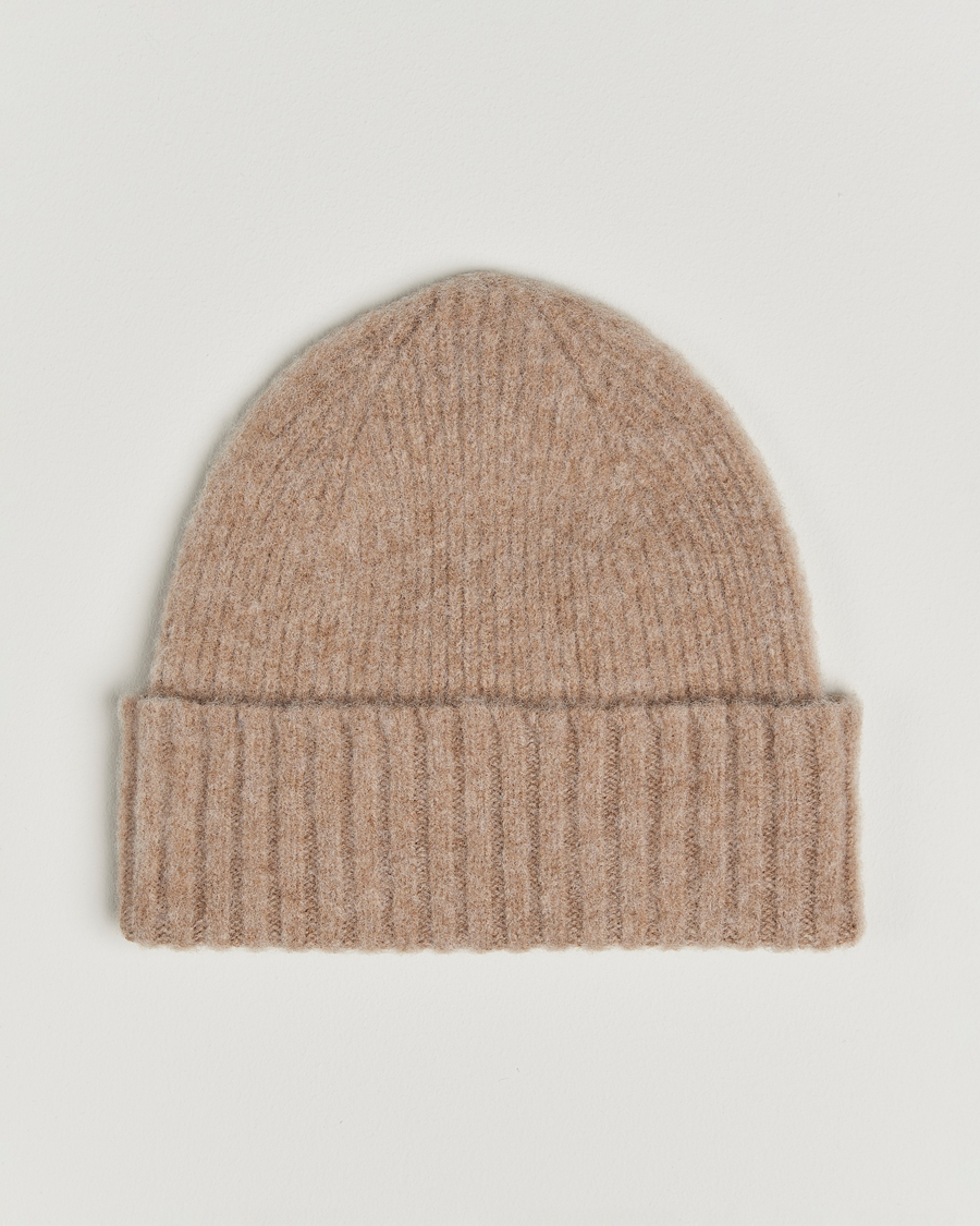 Men | Beanies | Robert Mackie | Rona Ribbed Shaggy Lambswool Beanie Sand