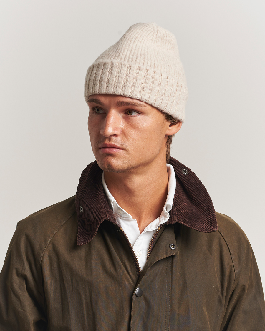 Men | Beanies | Robert Mackie | Rona Ribbed Shaggy Lambswool Beanie White
