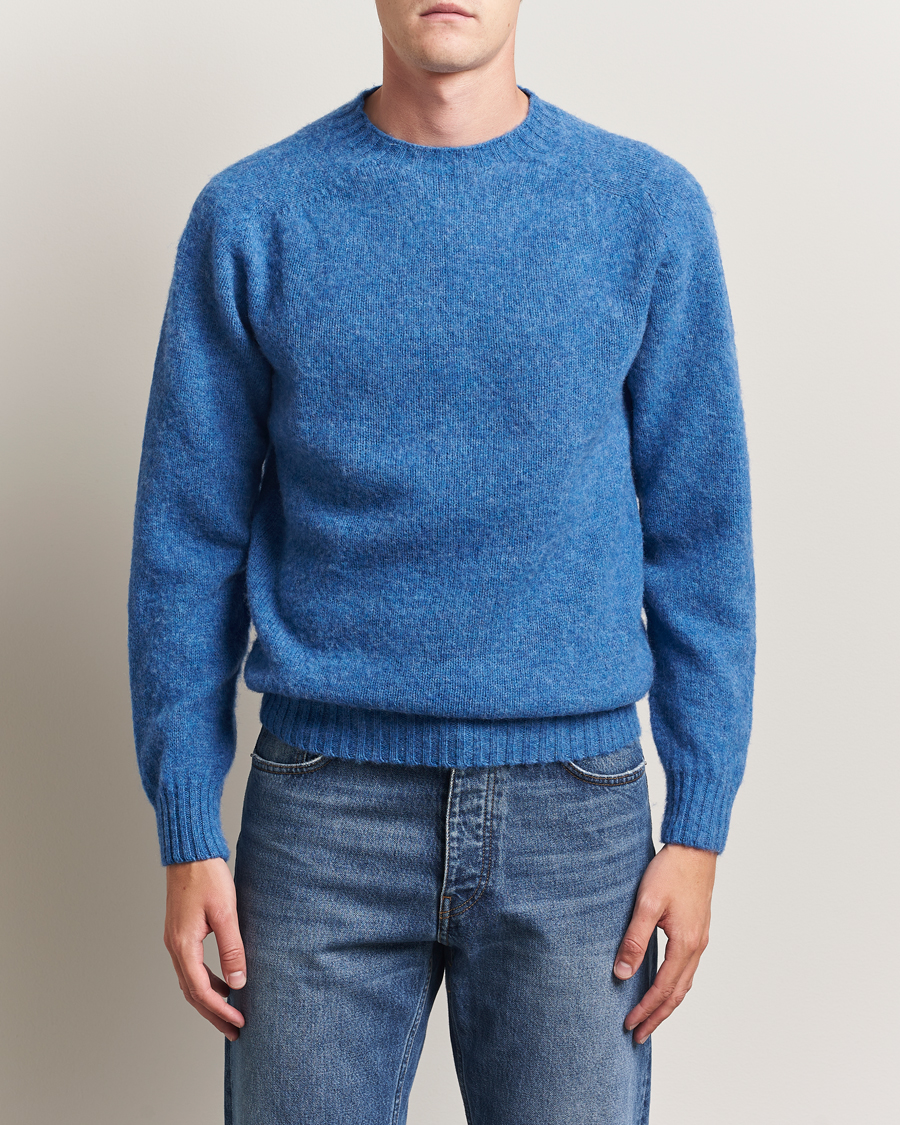 Men | Sweaters & Knitwear | Harley Of Scotland | Brushed Supersoft Lambswool Crewneck Cobalt