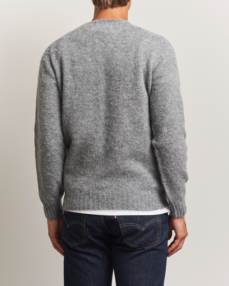 Men | Sweaters & Knitwear | Harley Of Scotland | Brushed Supersoft Lambswool Crewneck Mid Grey