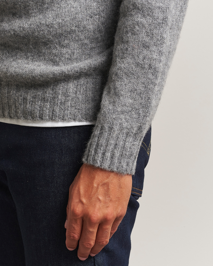 Men | Sweaters & Knitwear | Harley Of Scotland | Brushed Supersoft Lambswool Crewneck Mid Grey