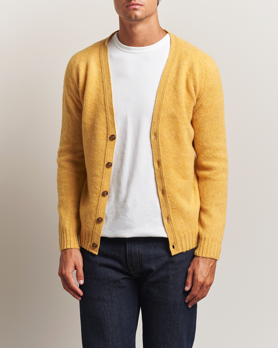 Men | Sweaters & Knitwear | Harley Of Scotland | Brushed Supersoft Lambswool Cardigan Nectar
