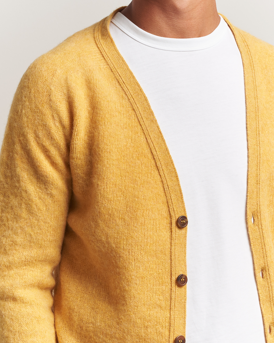 Men | Sweaters & Knitwear | Harley Of Scotland | Brushed Supersoft Lambswool Cardigan Nectar
