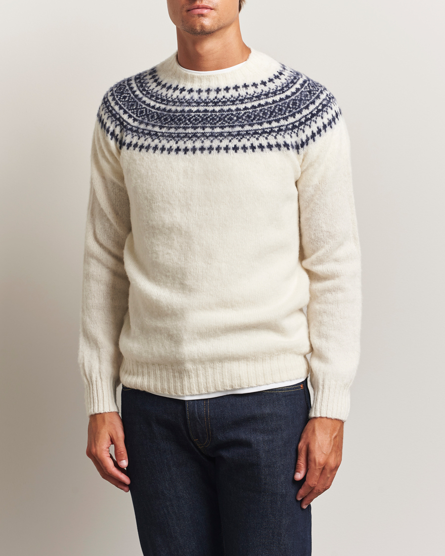 Men | Sweaters & Knitwear | Harley Of Scotland | Brushed Supersoft Lambswool Yolk Fairisle White