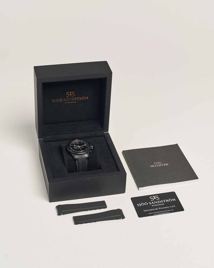 Men | Pre-Owned & Vintage Watches | Sjöö Sandström Pre-Owned | Skydiver UTC Black