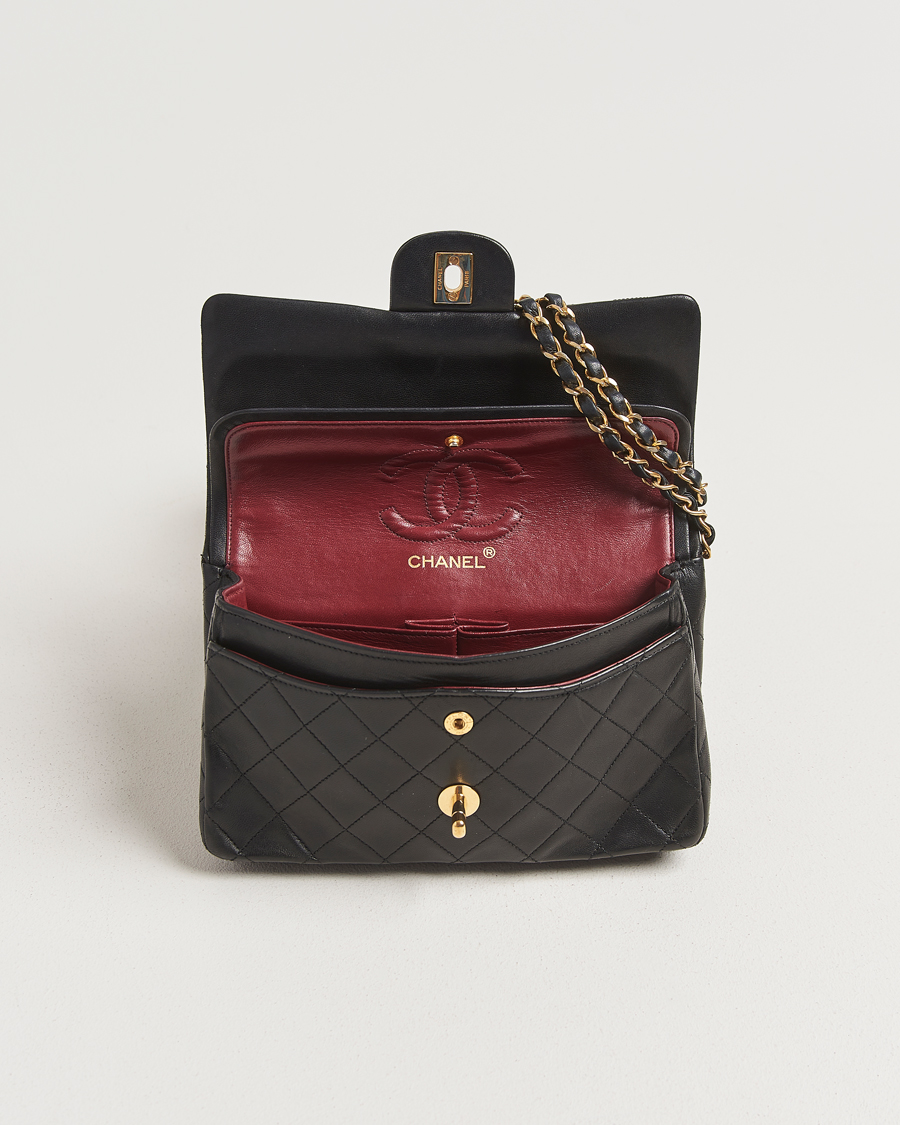 Men | Pre-Owned & Vintage Bags | Chanel Pre-Owned | Classic Double Flap Small Lambskin Black