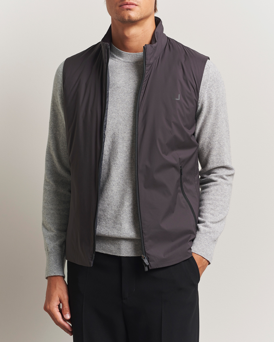 Men | Gilets | UBR | Raptor Lightweight Vest Espresso