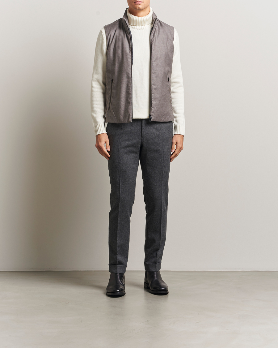 Men | Gilets | UBR | Raptor Lightweight Vest Savile Sand Melange